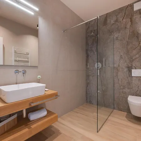 Vila Arestea Near Pula With 35 M2 Heated Pool, Sea View, Wellness & Kids Playground Vodnjan
