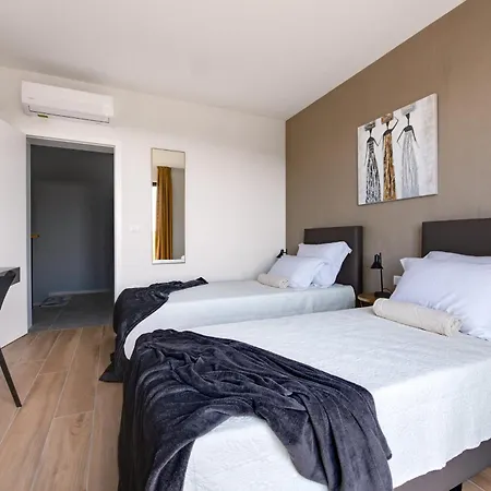 Vila Arestea Near Pula With 35 M2 Heated Pool, Sea View, Wellness & Kids Playground *