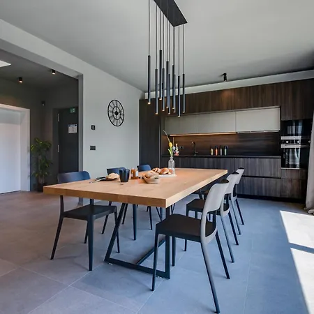 Arestea Near Pula With Sea View, Wellness & Playground Villa *