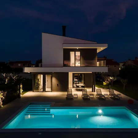 Arestea Near Pula With 35 M2 Heated Pool, Sea View, Wellness & Kids Playground *
